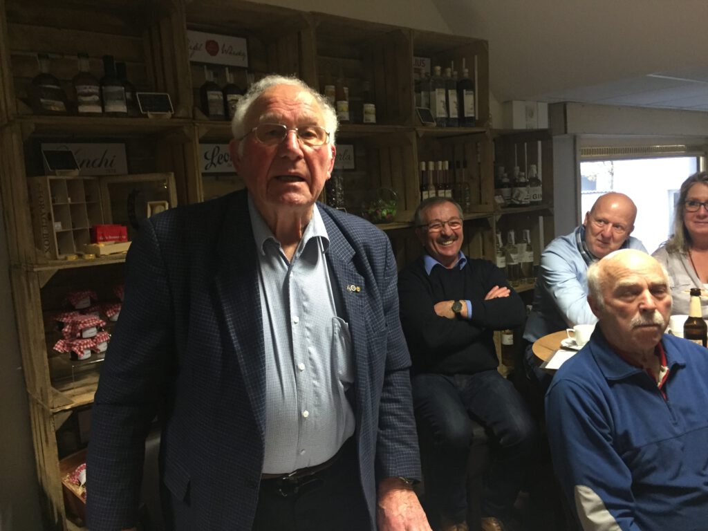 Herr Franz Reiff während seinem Bericht